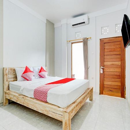 Oyo Flagship 90756 Melasti Hills Room & Cafe Ungasan  Bagian luar foto