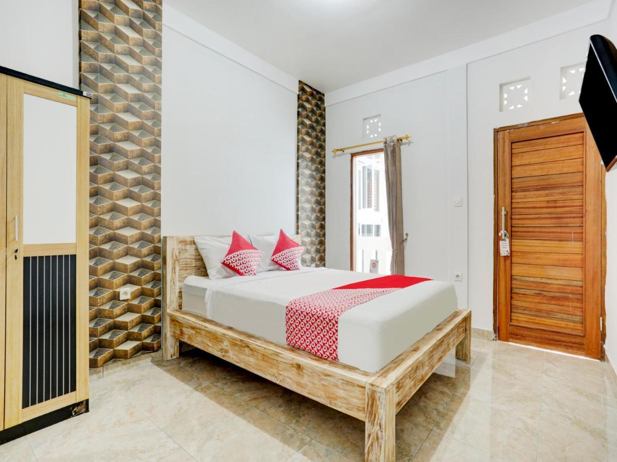 Oyo Flagship 90756 Melasti Hills Room & Cafe Ungasan  Bagian luar foto