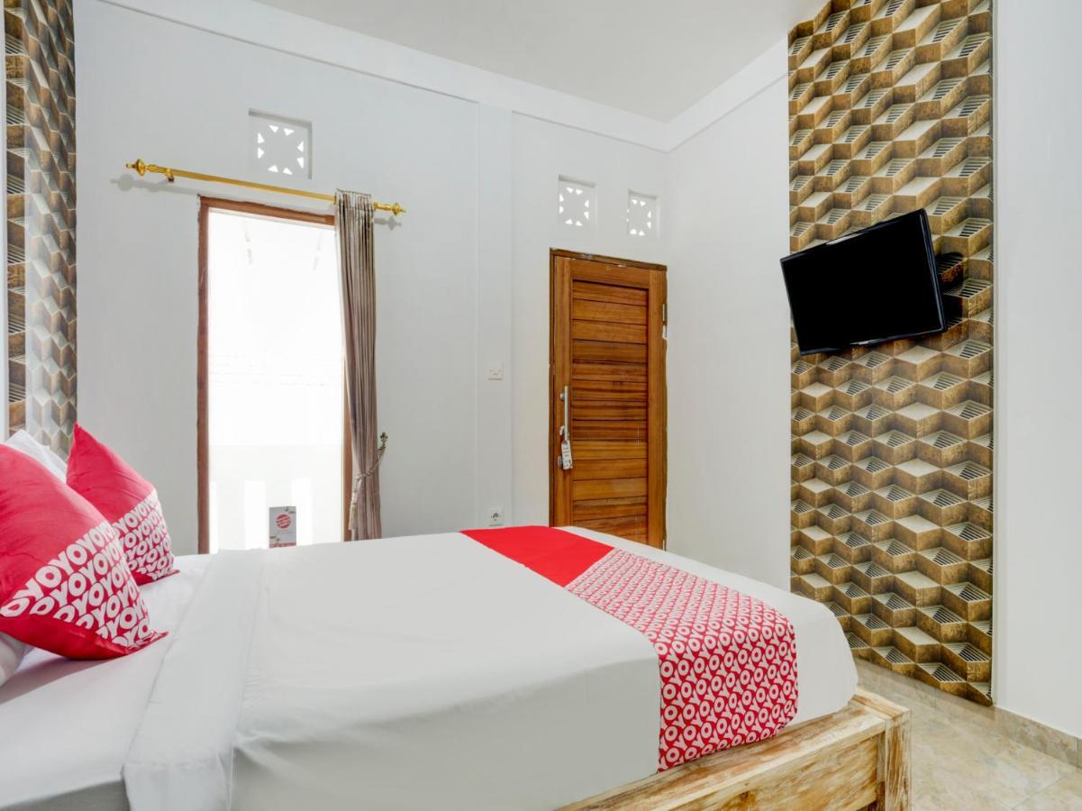 Oyo Flagship 90756 Melasti Hills Room & Cafe Ungasan  Bagian luar foto