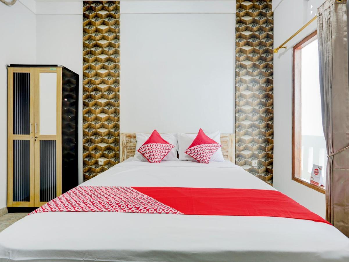 Oyo Flagship 90756 Melasti Hills Room & Cafe Ungasan  Bagian luar foto