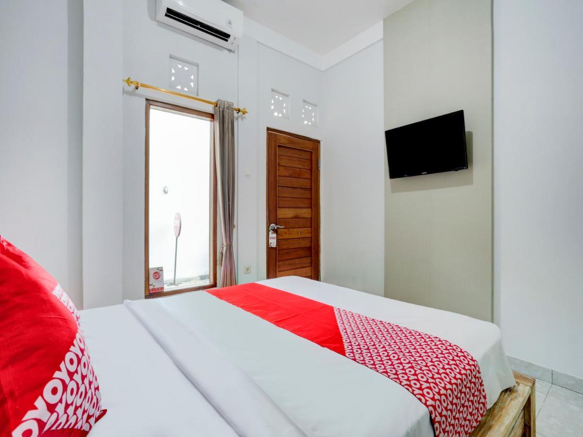 Oyo Flagship 90756 Melasti Hills Room & Cafe Ungasan  Bagian luar foto